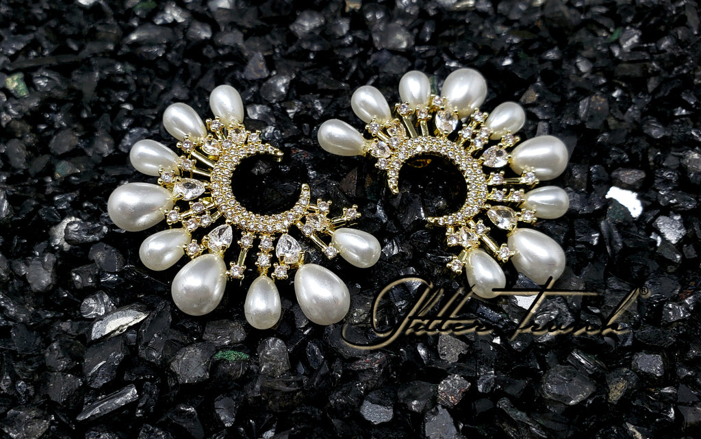 Fake pearl and diamond earrings Clearance